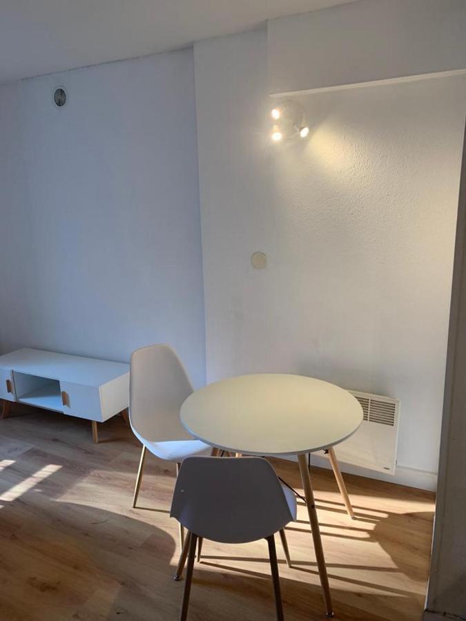 Domene Studio Terrasse Parking Apartamento Exterior foto
